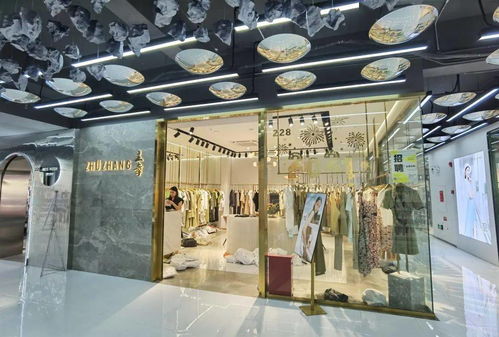 从“世界工厂”到“原创基地” 南山荔秀服饰文化街的华丽升级