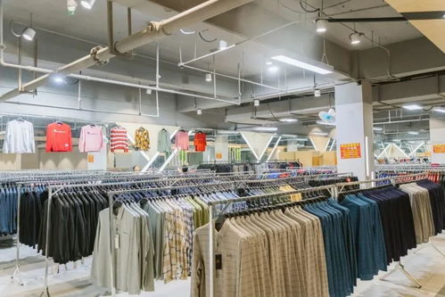 工厂特卖开仓 羊绒大衣、羽绒服、毛衣一站式购齐