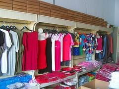 幸运石服饰加盟 口碑一流，品类丰富，合作共赢